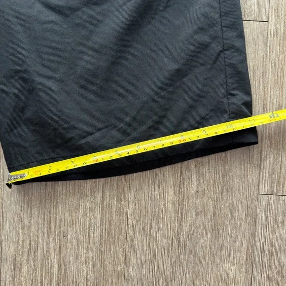 Travis Mathew Golf Black 36 Inch Shorts 11” Inseam Flat Front Nylon Polyester - Picture 2 of 6